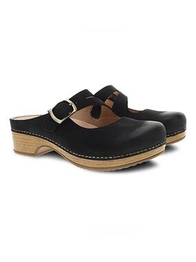 😎 Dansko leather slides clog style